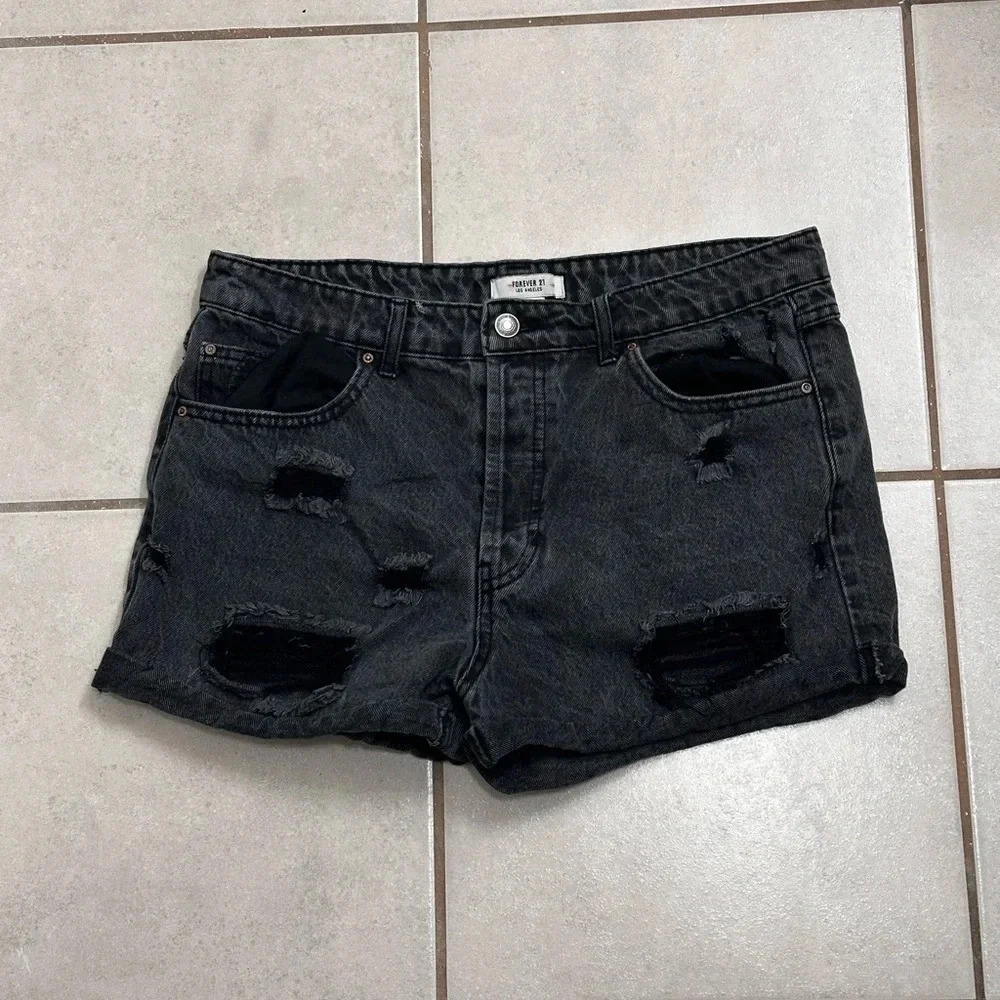 Forever 21 Women Denim Black‎ Shorts Destroyed Ripped Size 29